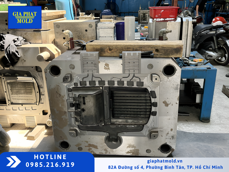 Sản xuất cung cấp khuôn mẫu nhựa và kim loại tại Long An